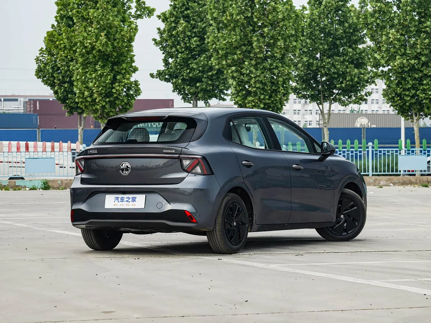 1400x1050_autohomecar__ChxpV2nh5CmASoQFAC7VC1uyfyw895.jpg