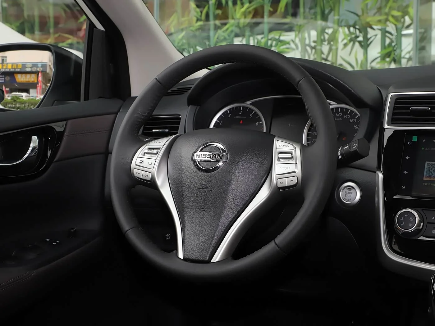 1400x1050_autohomecar__ChsEf17-_g6ANB6KAAVyYX2vBNo042.jpg