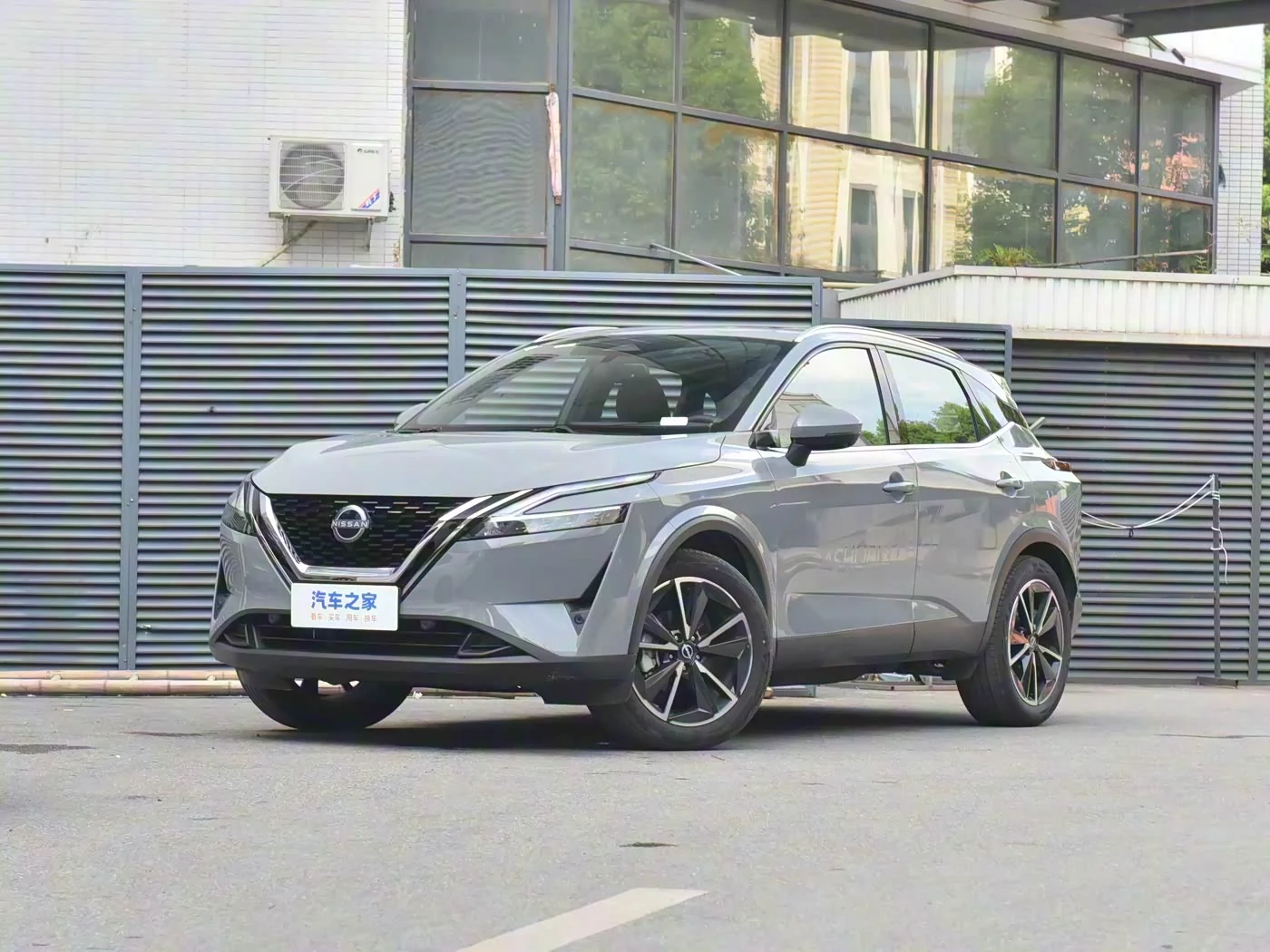 1400x1050_autohomecar__CjIFWGTkwAyATzXxAB7zZyCUQCw090.jpg