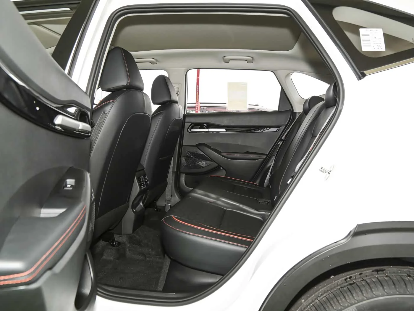 1400x1050_autohomecar__ChxpV2iQU2KABXw9ABfqA0vd_fs836.jpg