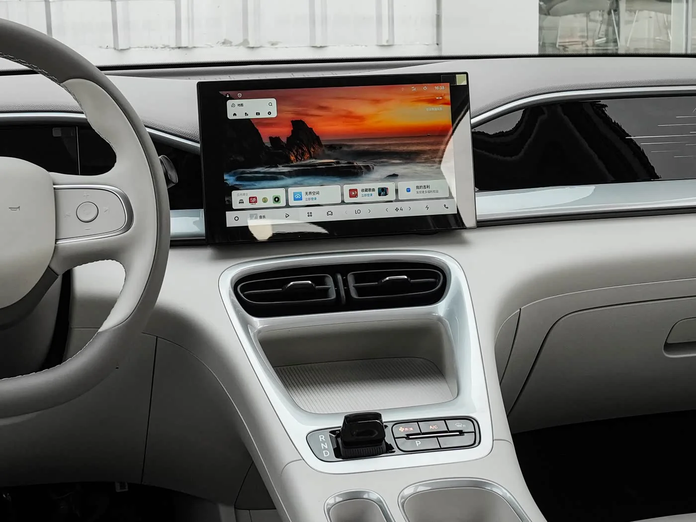 1400x1050_autohomecar__ChxpWGokKFKAJssNACcO9oGsfFg223.jpg
