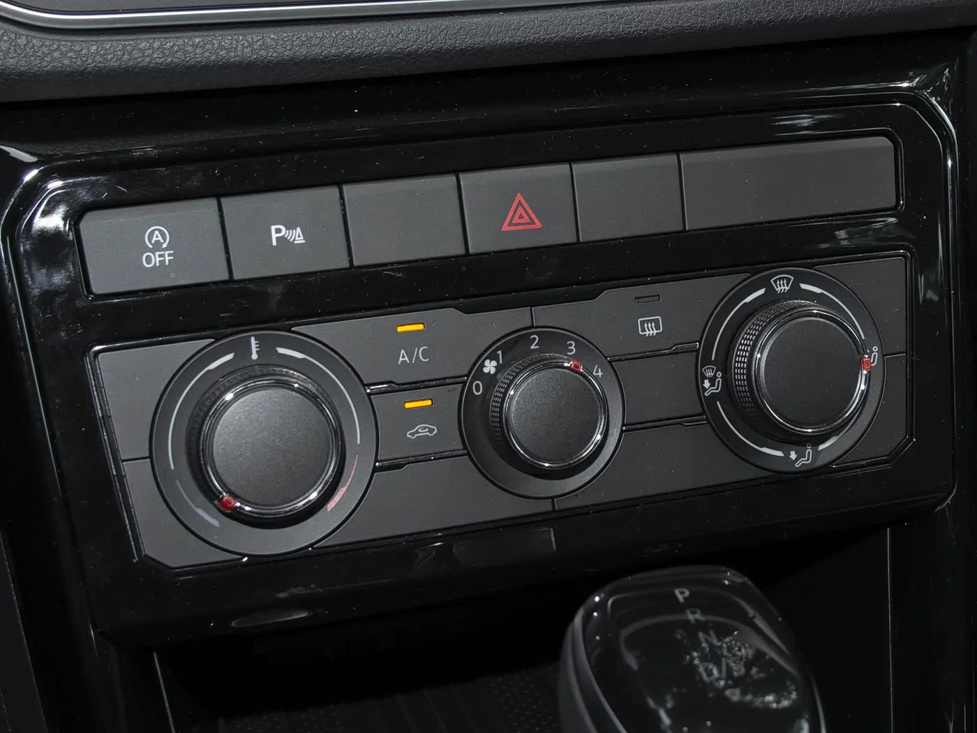1400x1050_autohomecar__Chtk2WbIWhGAQdFMABuP4uzODWs718.jpg