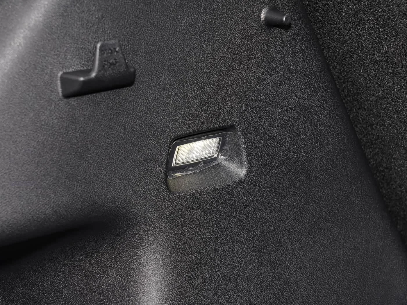 1400x1050_autohomecar__ChxpWGiRwSuAbe-BACznfhUJrUA432.jpg