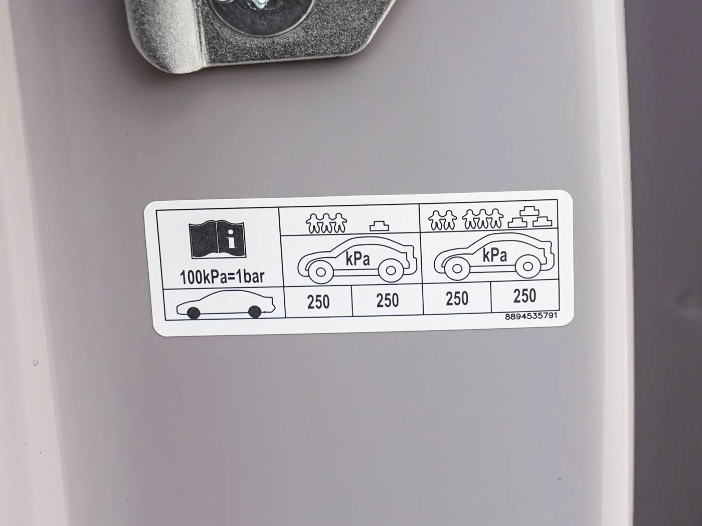 1400x1050_autohomecar__ChxpV2oYXX6ALi1VACGsm8gxZ0E587.jpg