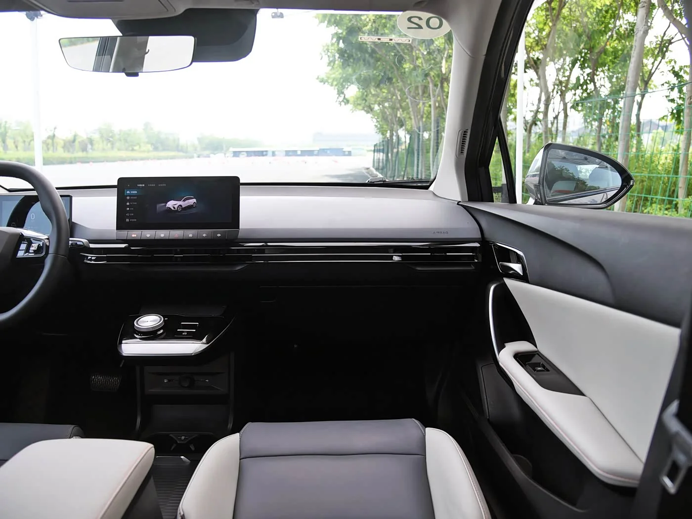 1400x1050_autohomecar__ChxkjmLwT9aAaSDQABJ-K32yEw0223.jpg