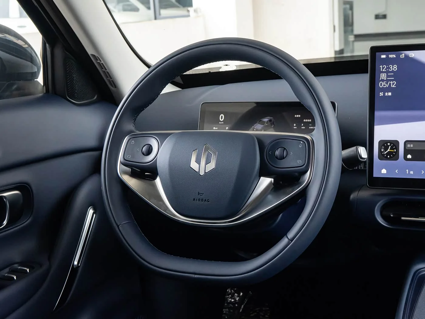 1400x1050_autohomecar__ChtpWGoEhnGANsgUACzTwzoIWUk239.jpg