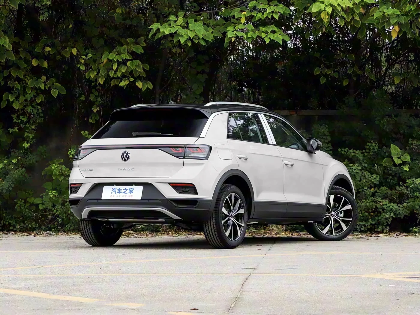 1400x1050_autohomecar__ChxpWGlCusCAYE15AD2Fm-rby4M764.jpg
