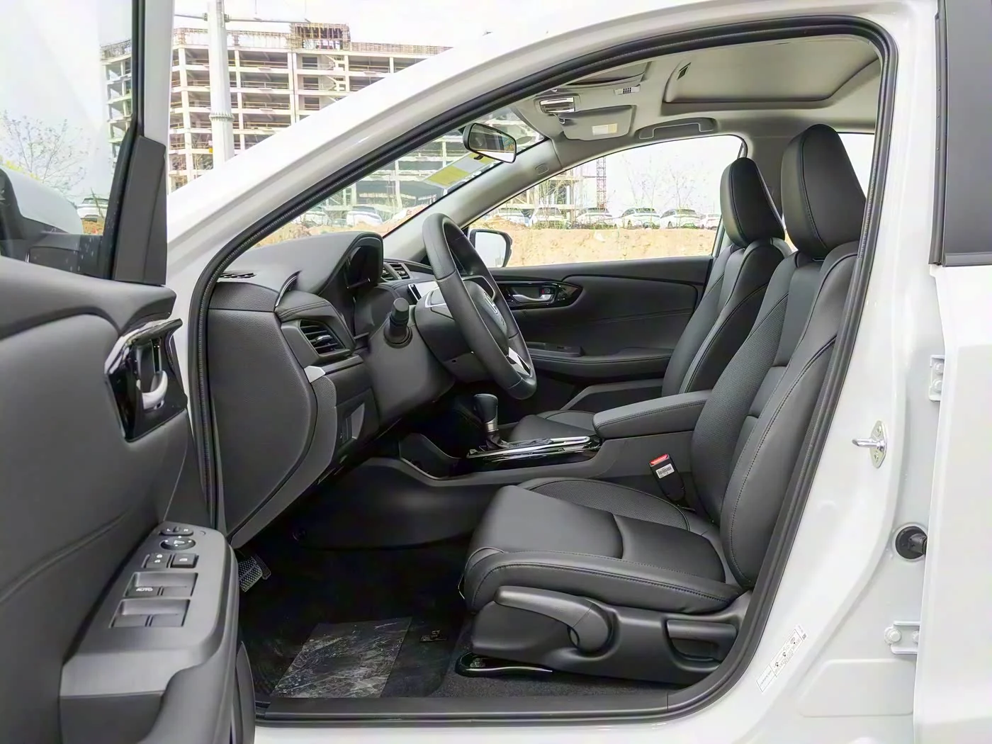 1400x1050_autohomecar__ChxkqWJMOoyACSk_ACDZhHS_fzE118.jpg