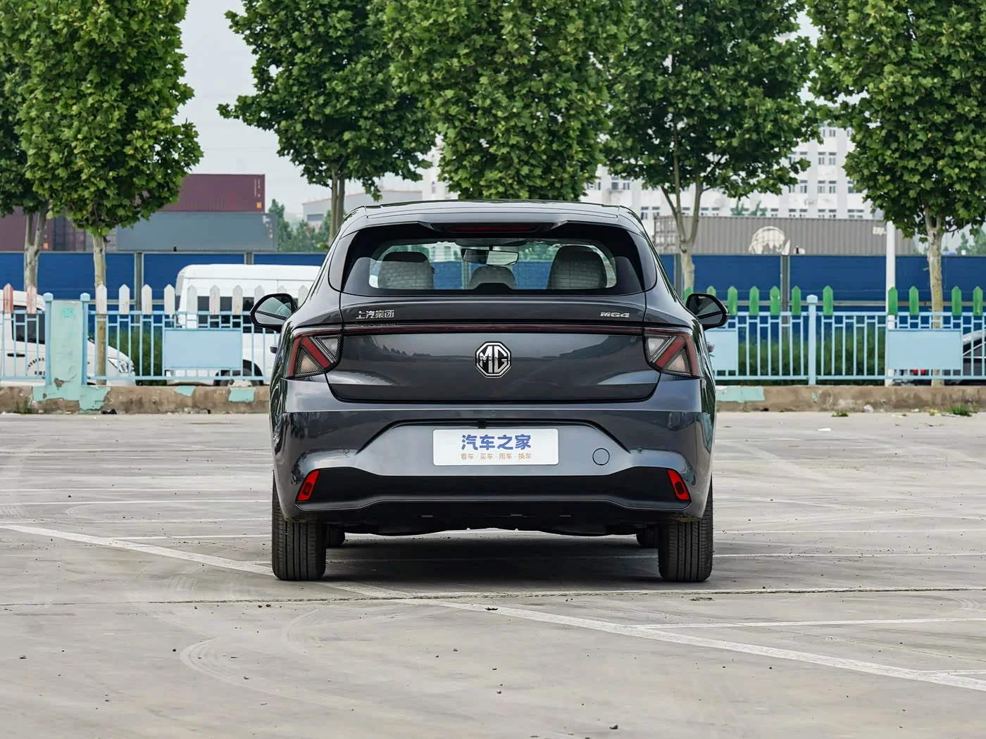 1400x1050_autohomecar__ChxpWGnh5CyAGPqyACyV5p6uY98832.jpg