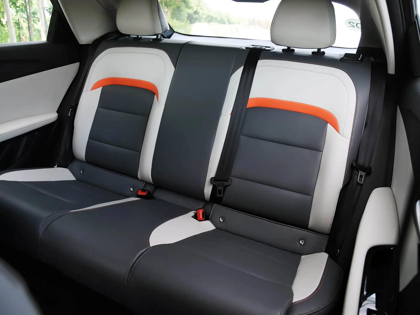 1400x1050_autohomecar__ChwFkGLwT-aAVigyAA8M-XWmpTc964.jpg