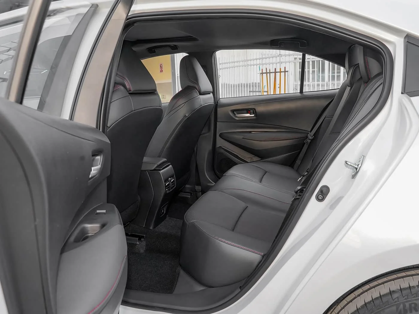 1400x1050_autohomecar__ChwFk2HB8GiAKADkACnOIQU0o4s402.jpg