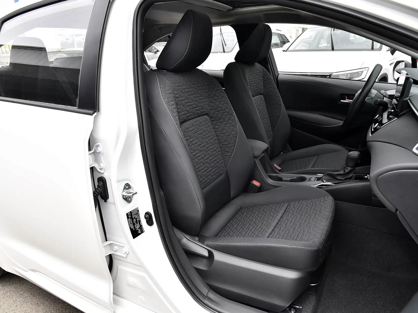 1400x1050_autohomecar__CjIFVmSNueKAfTPvACHEENDRLk8681.jpg