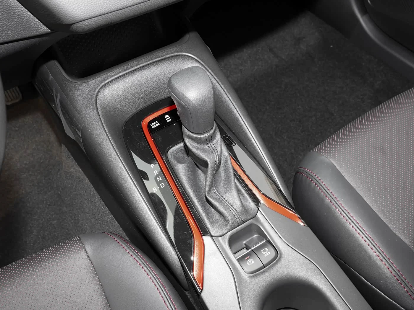 1400x1050_autohomecar__ChxkmmGYxOuAKsx-ACSIYLkG5Co173.jpg