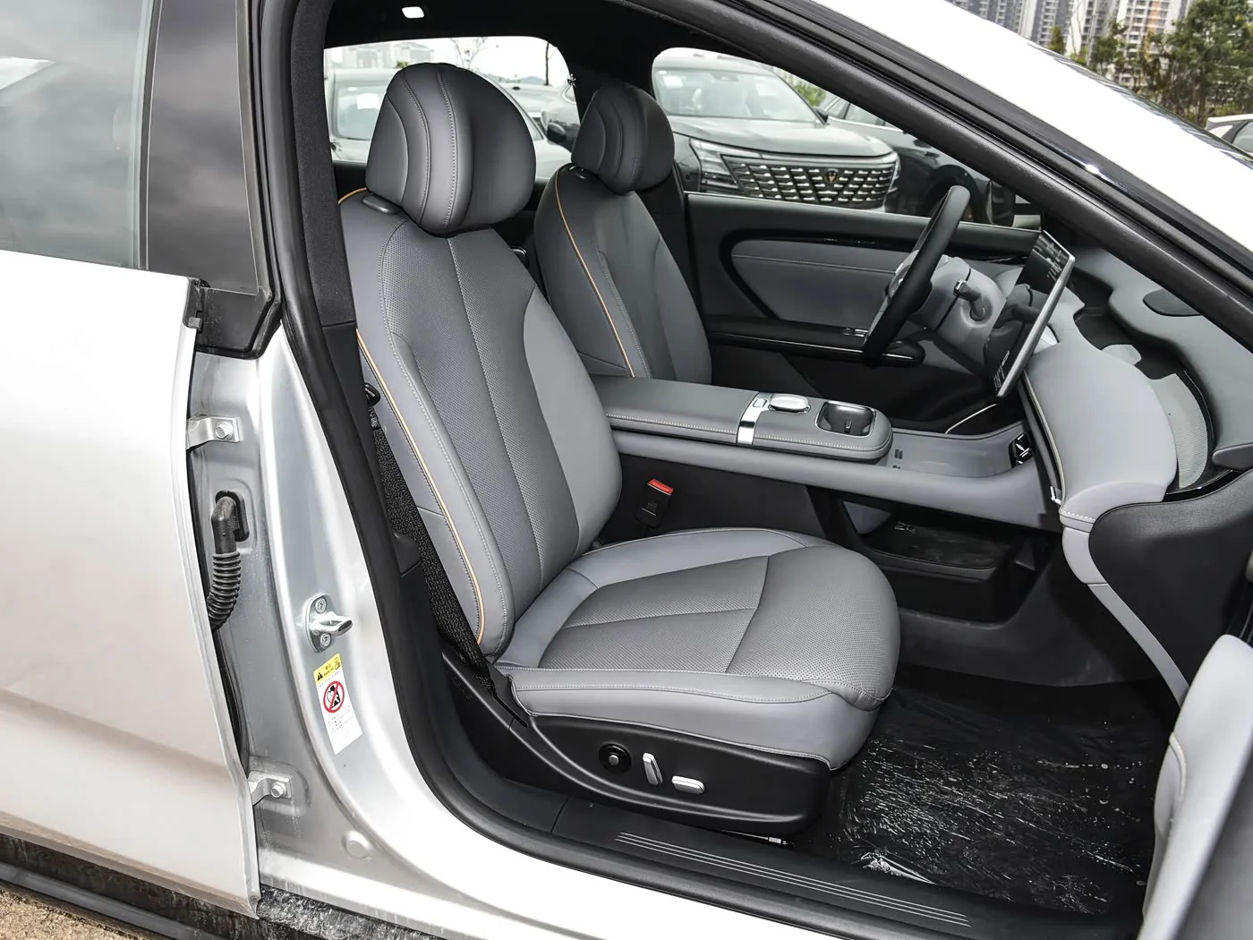 1400x1050_autohomecar__ChxpWGmvp16ALkpEACOxfwLMrmo564.jpg