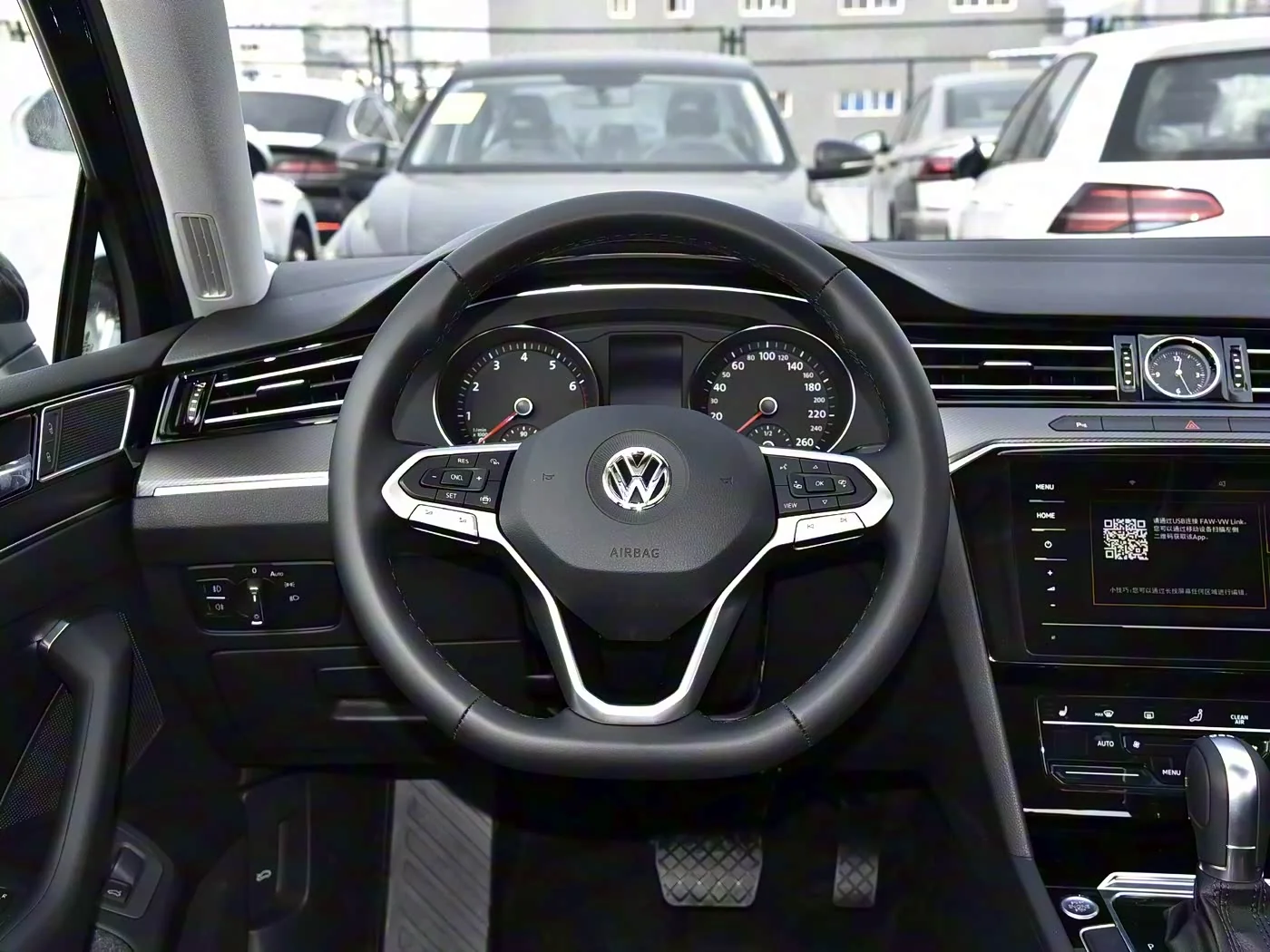 1400x1050_autohomecar__ChcCRV5OIs6AT4SkAAagelzjKwI542.jpg
