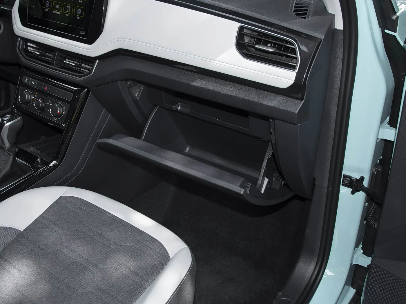 1400x1050_autohomecar__Chtk2WbIWeuAFimEABvelsiJIjA217.jpg