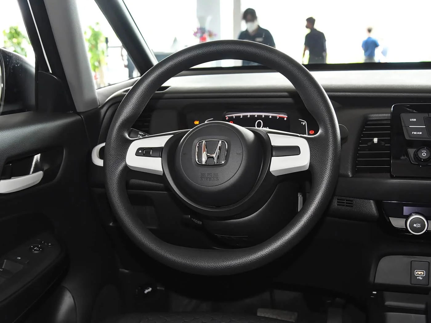 1400x1050_autohomecar__ChsEbGKghYKAP7wFABuev1yuCQs403.jpg