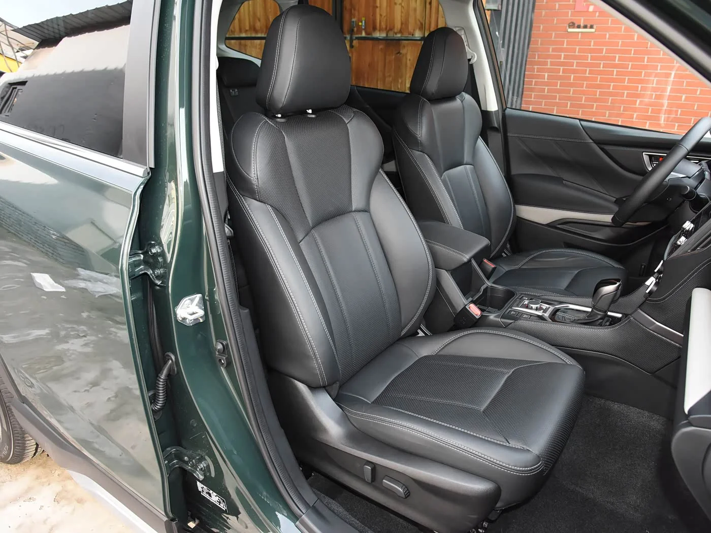 1400x1050_autohomecar__ChwFkWG0l32AYn2FACfFRgGRGYs120.jpg