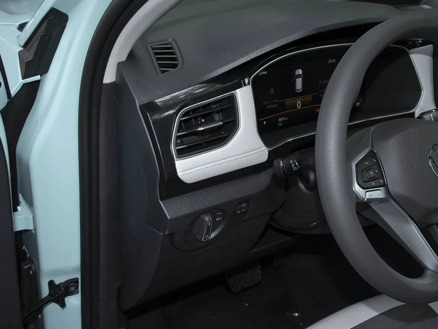 1400x1050_autohomecar__ChxkPWbIWlWARVaWACGRChdOcjY144.jpg