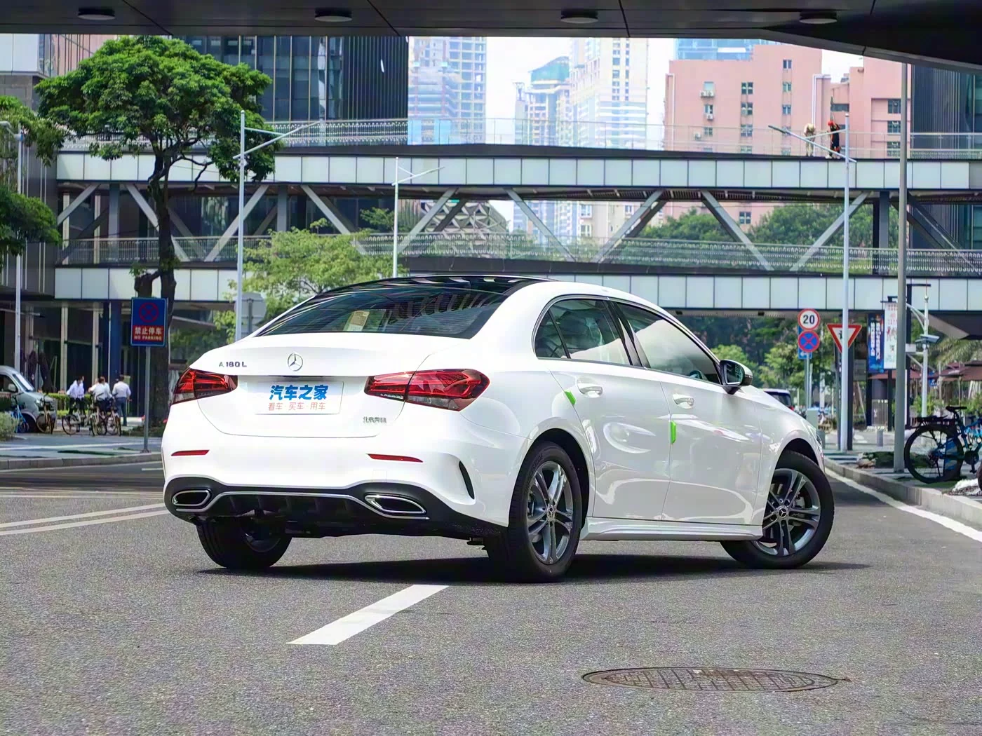 1400x1050_autohomecar__ChsFJ2Mwz-OARg4TACgZY7pAYhw427.jpg