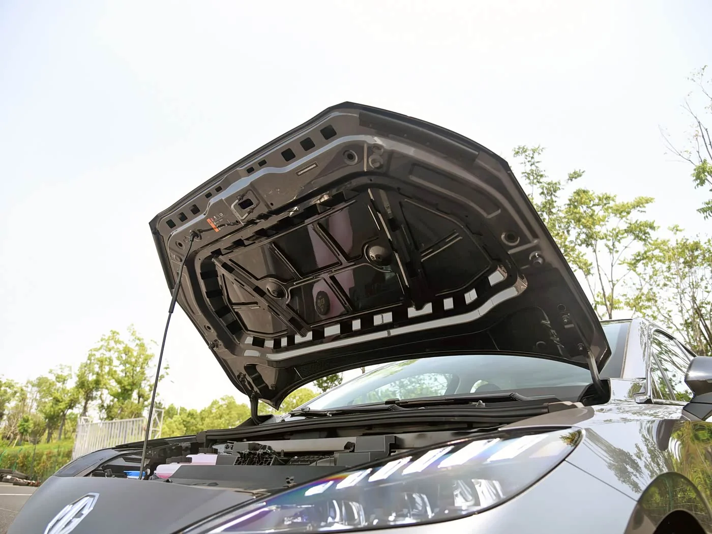 1400x1050_autohomecar__Chxkm2LwT_KAXgbTABRgsnx7QDU057.jpg