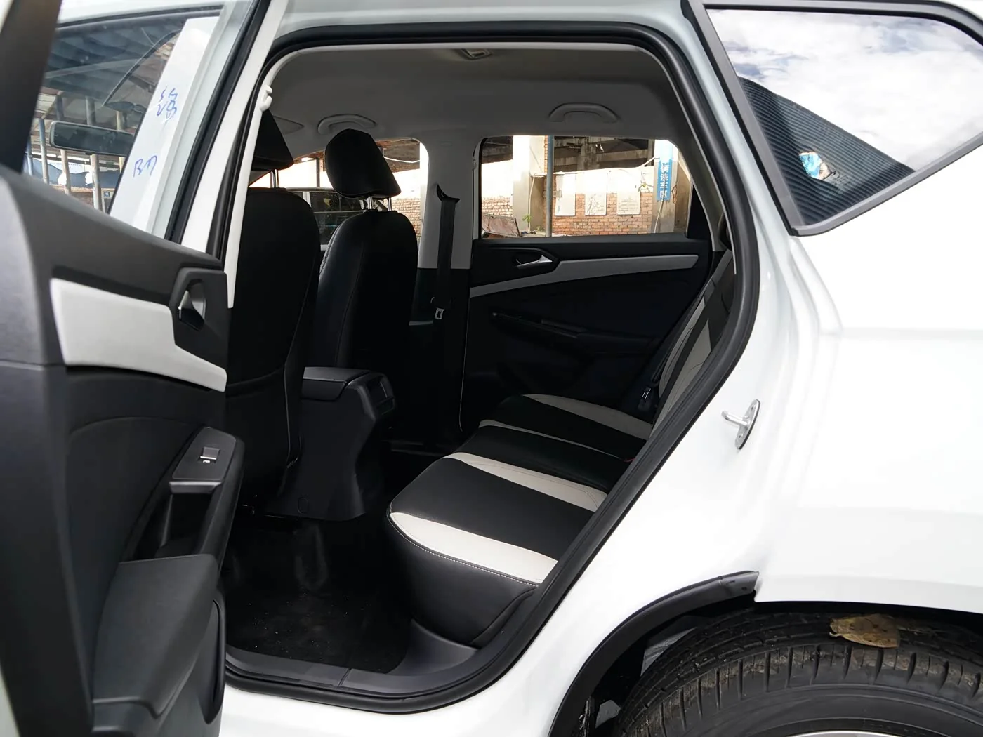 1400x1050_autohomecar__Chto52jzfiqAZkSmACD4EGTkD2o849.jpg