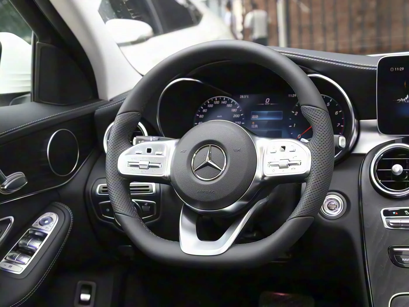 1400x1050_autohomecar__ChwFlF9h2xeAQ_V6ABd14h05MBA712.jpg