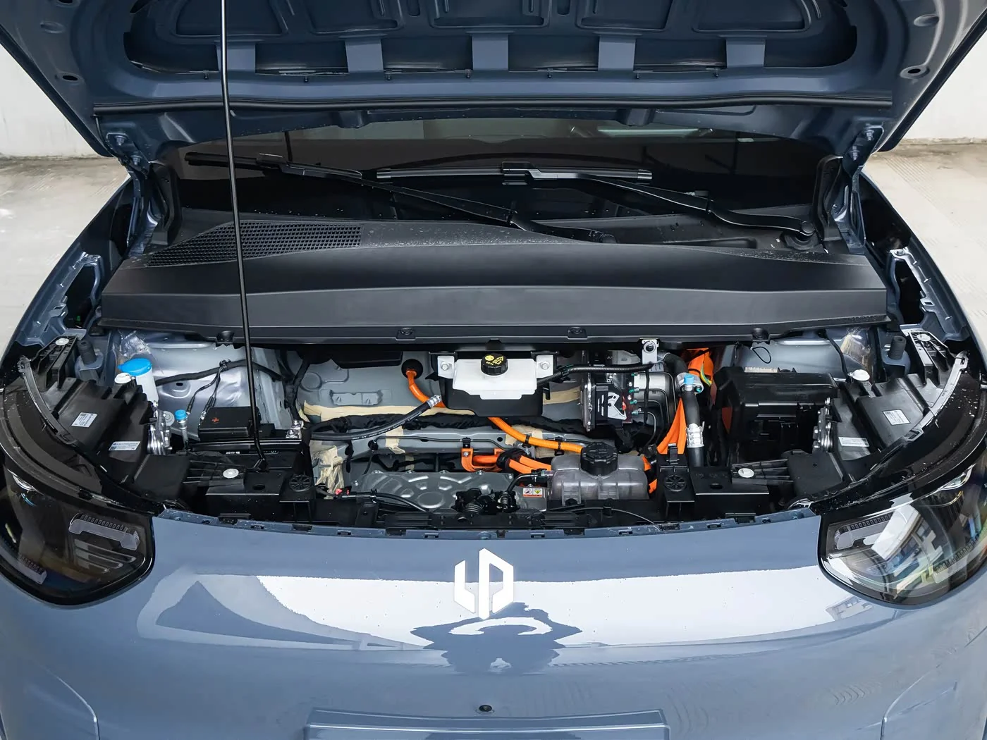 1400x1050_autohomecar__ChxpV2oHRLGAUotLADOKnDALkrI538.jpg