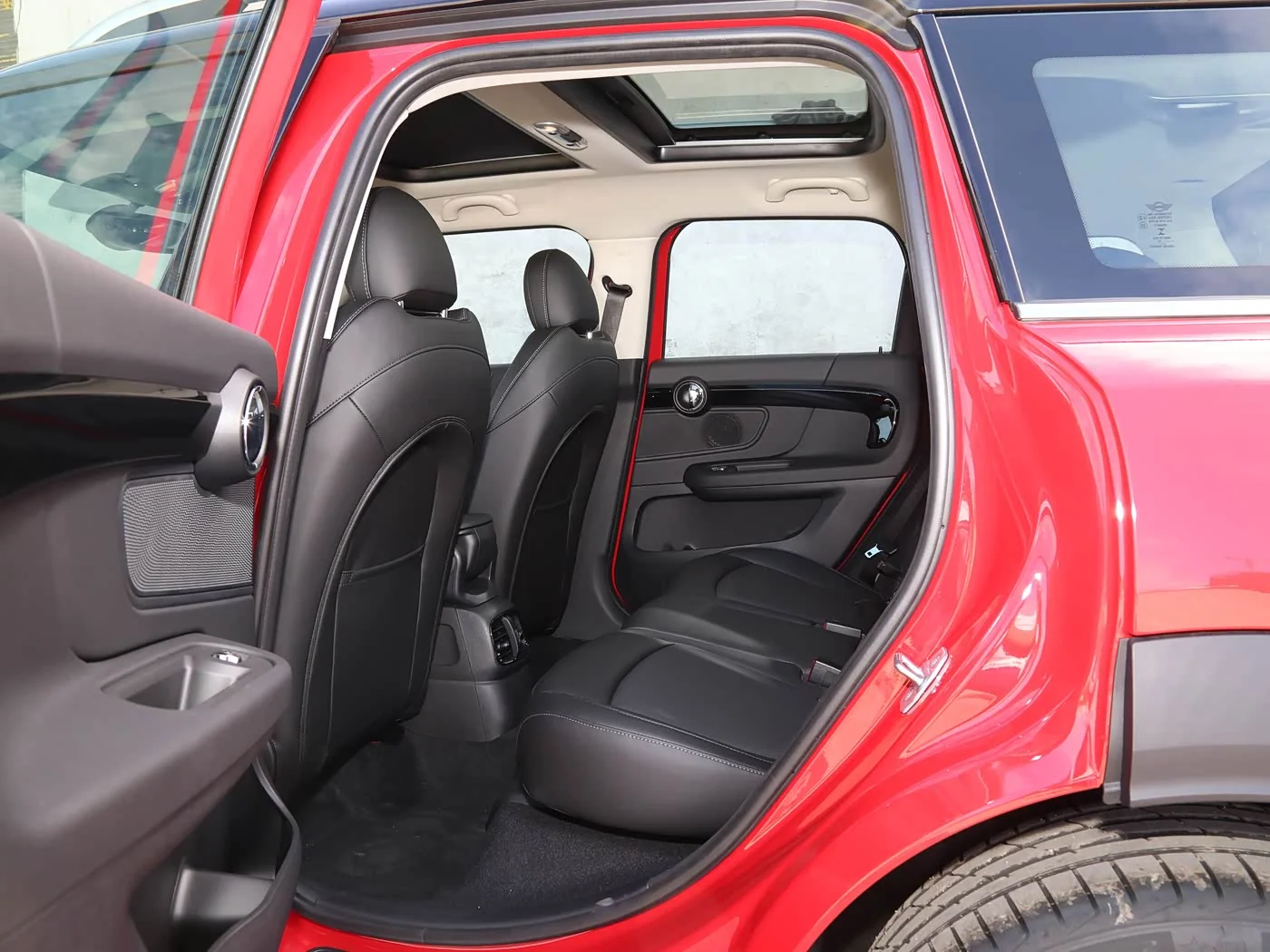1400x1050_autohomecar__ChxkmmGh09qAUiF3AB09OYRyh-0087.jpg