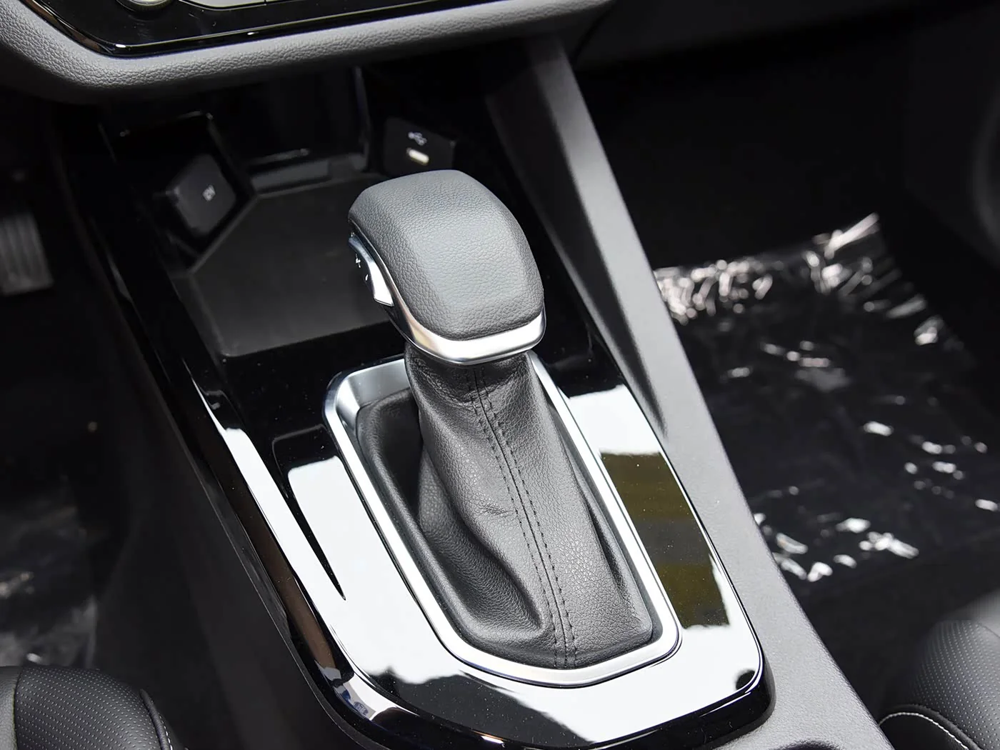 1400x1050_autohomecar__ChsF3GDq28iAGRlHAAf5GHVRa2A928.jpg
