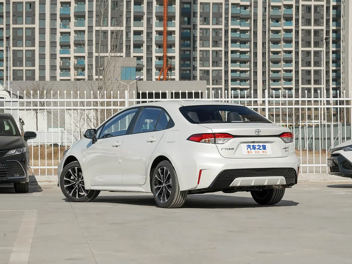 1400x1050_autohomecar__Chxkm2HB8JiAIa3nACoKGAmY5WI991.jpg