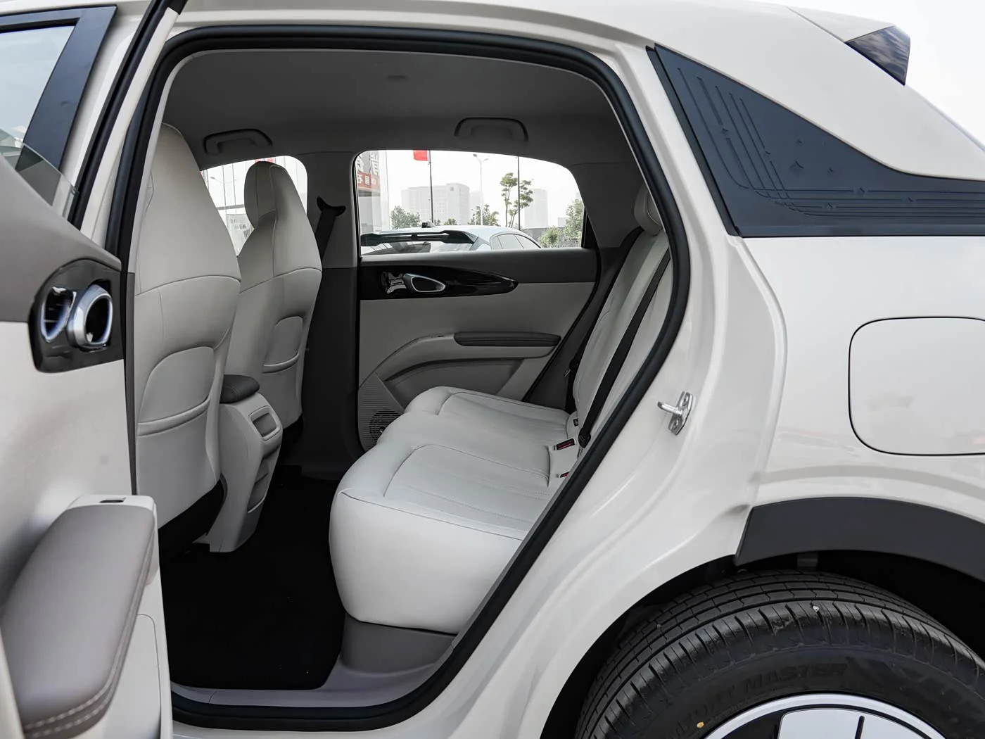 1400x1050_autohomecar__Chto52okKGGAY6o7ACwND3PgC1U397.jpg