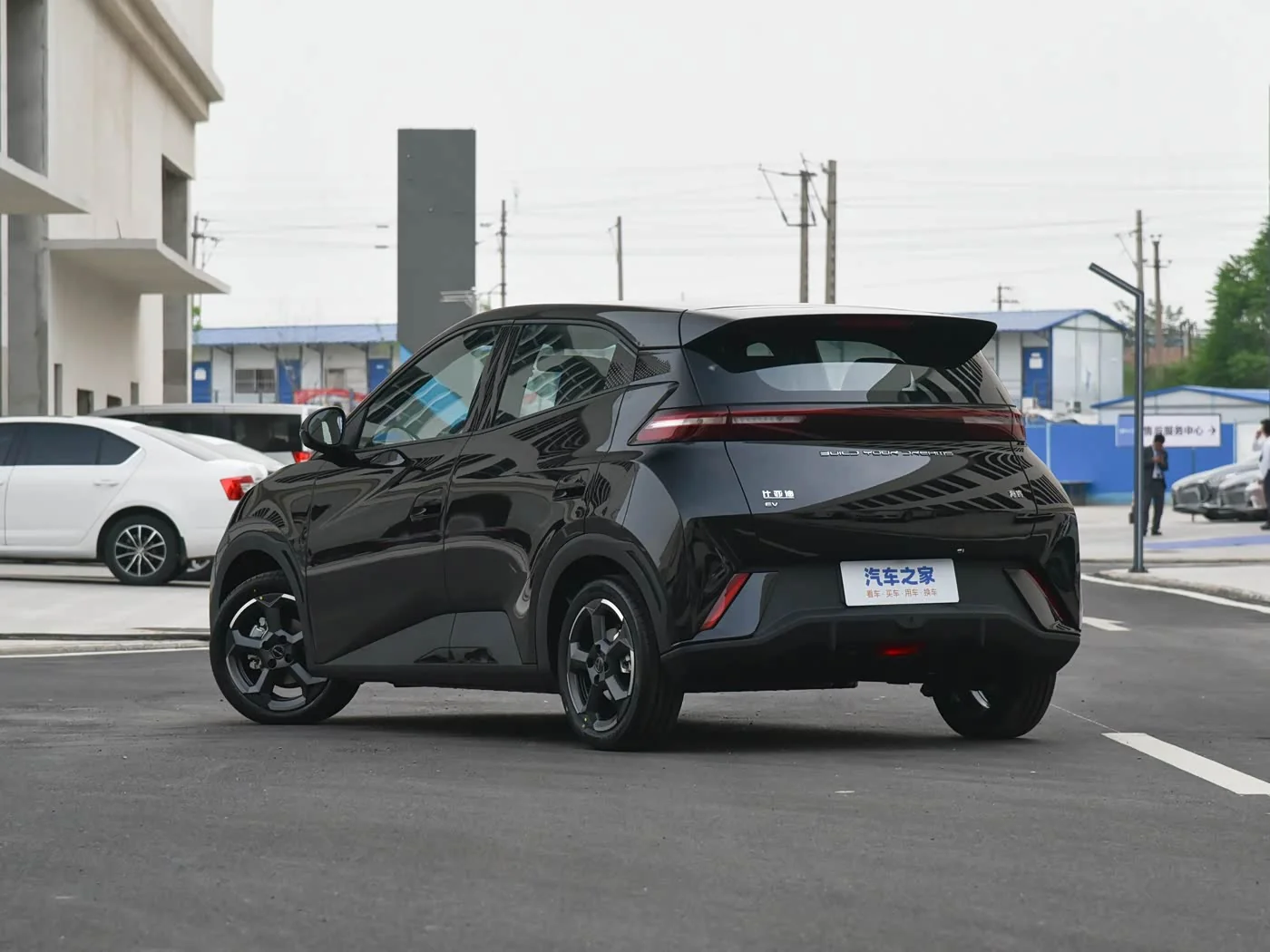 1400x1050_autohomecar__ChxknGRUJq2AFXtqABsVqFxFePc806.jpg