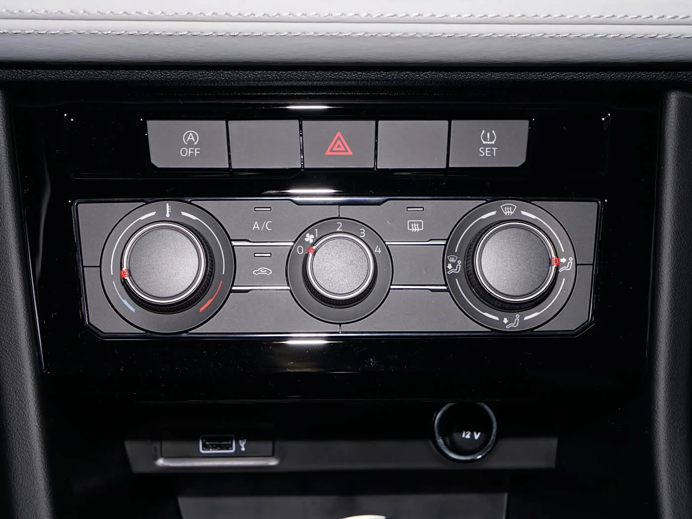1400x1050_autohomecar__ChxpV2jzfbeAdIuIAB-_YM5u9H8966.jpg