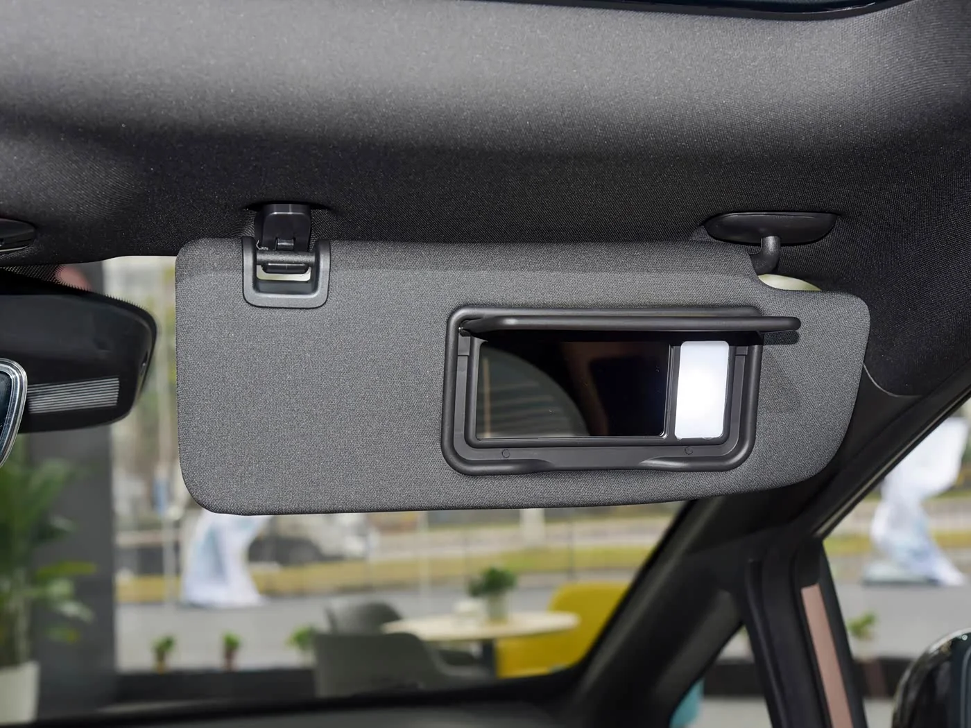 1400x1050_autohomecar__Chxkm2IDRq2AaU40ACr-bxSnk7w221.jpg