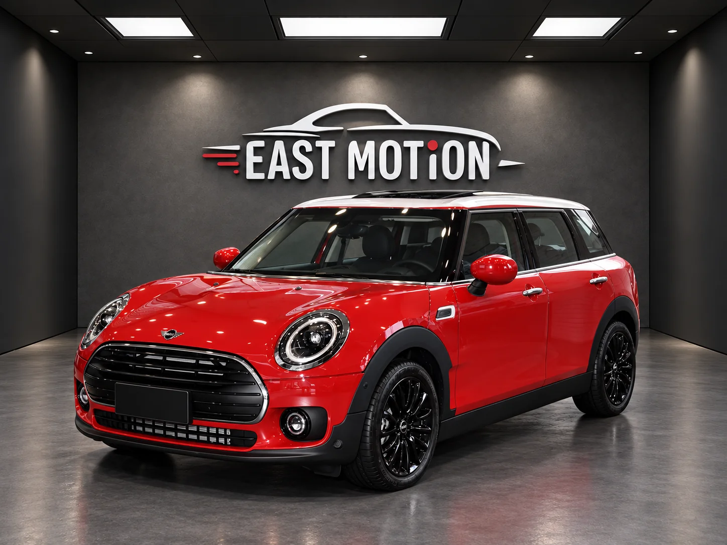Красный MINI Clubman в EAST MOTION.png