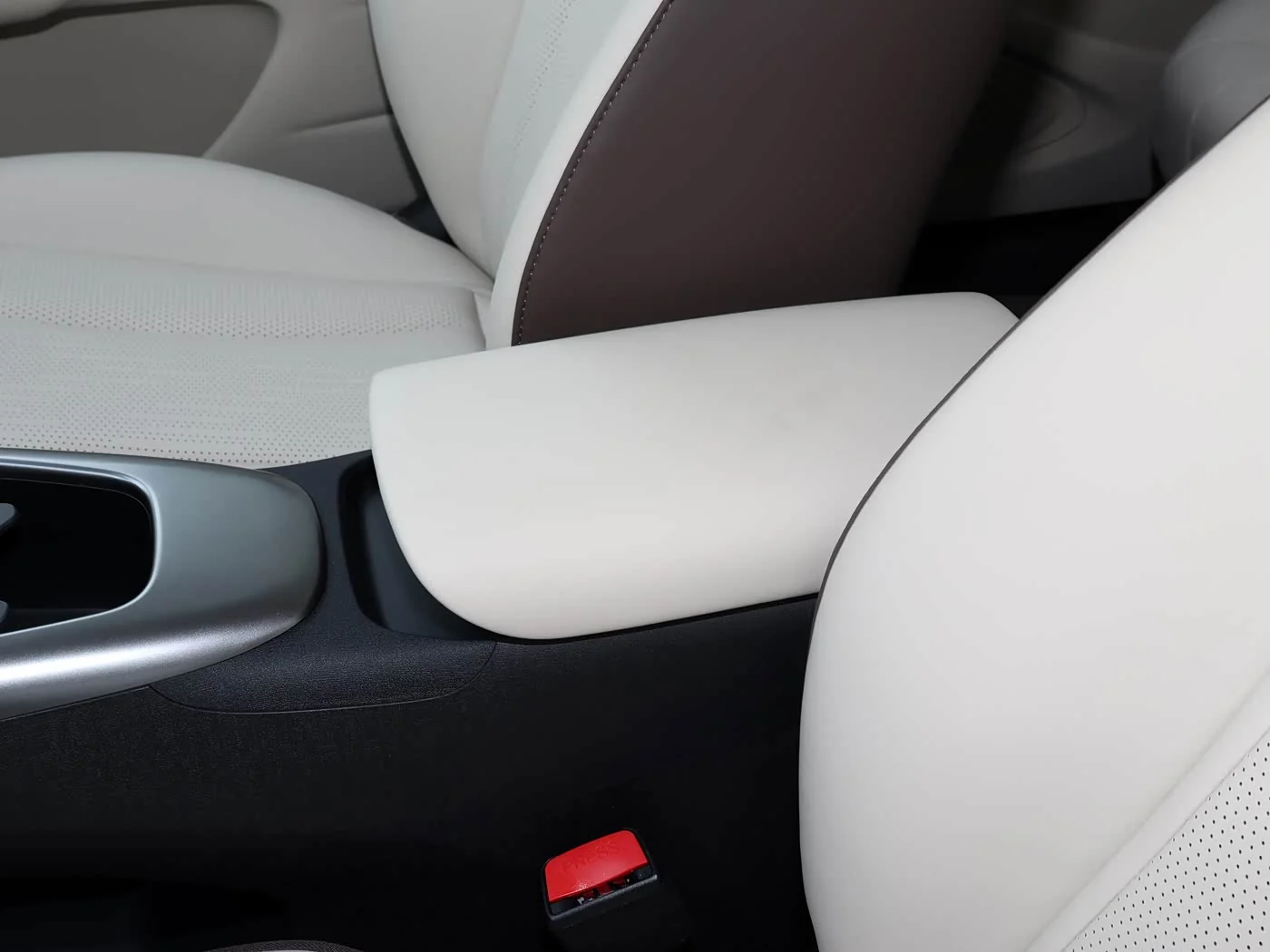 1400x1050_autohomecar__Chto52i0bBeAP0ytABOiZxyBnFU642.jpg