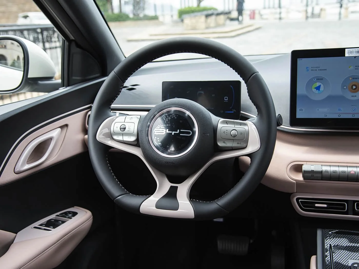 1400x1050_autohomecar__Chxky2U_YC-AH3qBAA9pgUhIF9k250.jpg