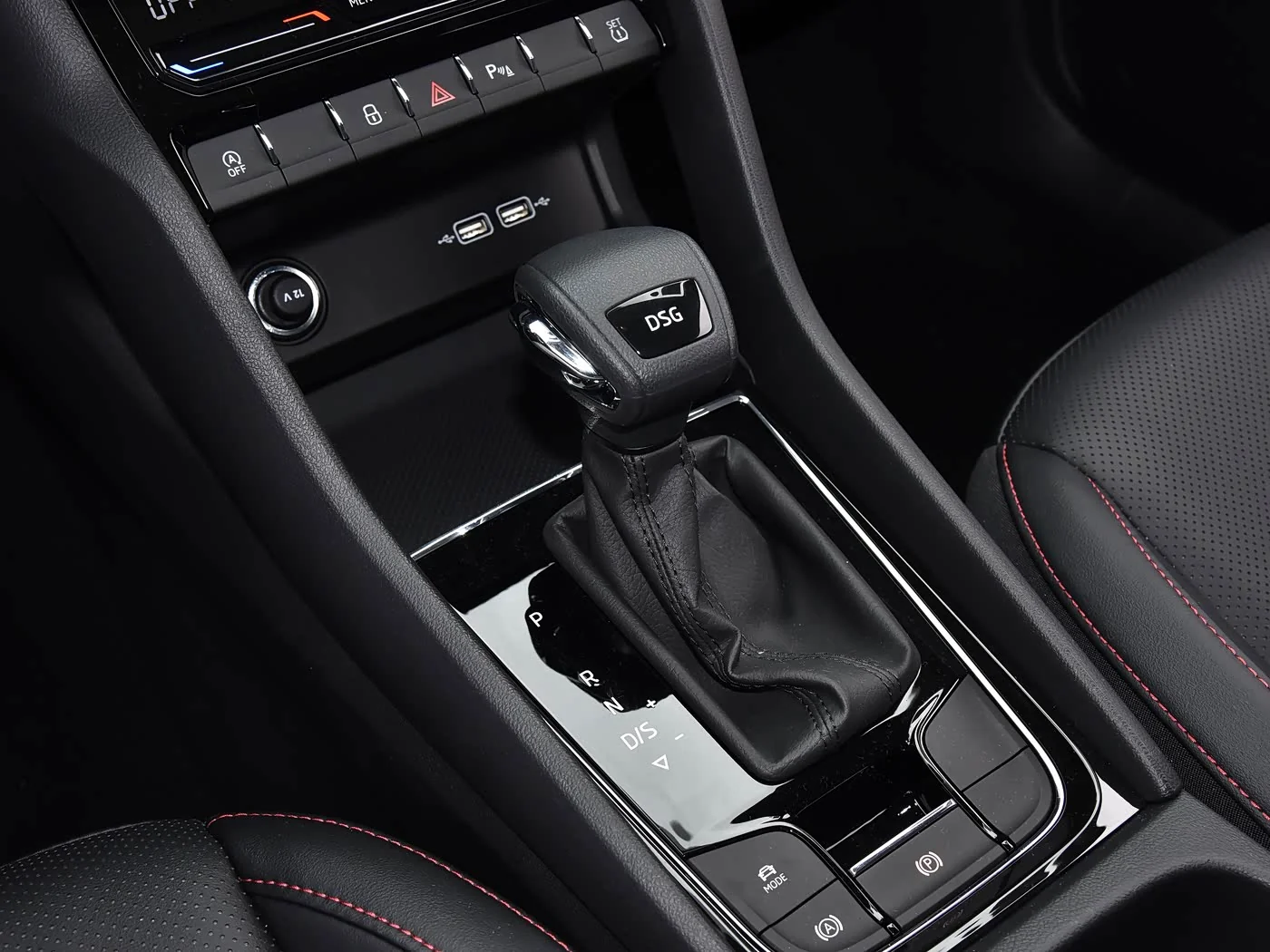 1400x1050_autohomecar__CjIFVmQbAuaADCMpAB5lFrAehq4323.jpg