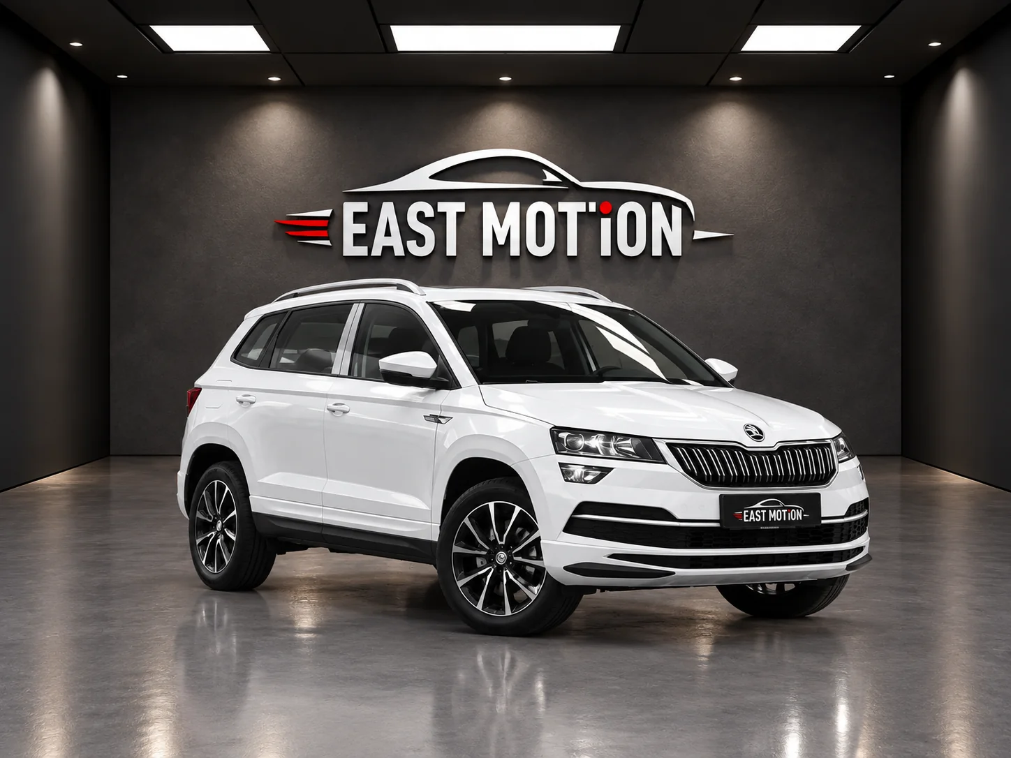 Белый Škoda SUV в шоуруме East Motion.png