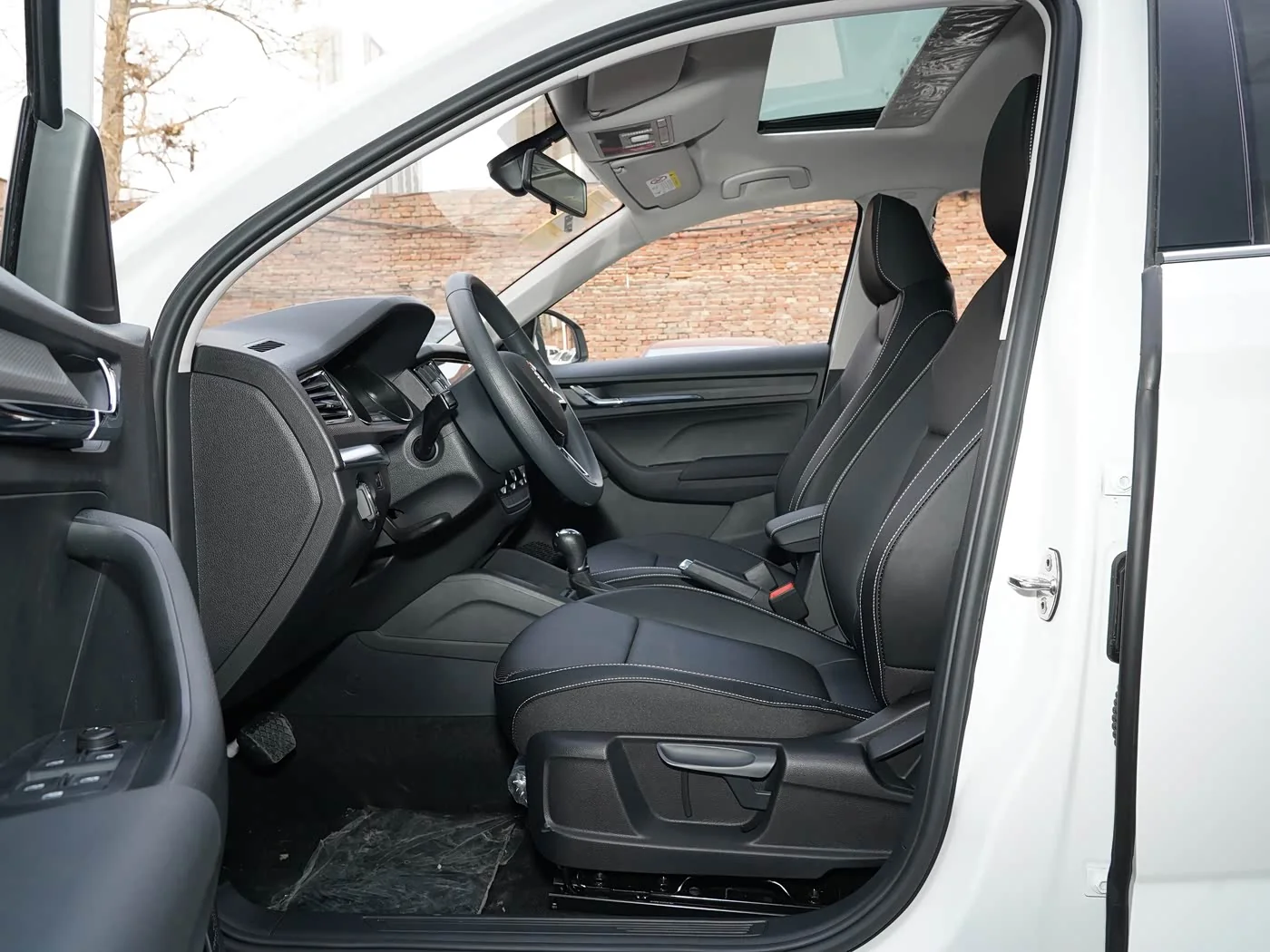 1400x1050_autohomecar__ChxkmmIHYL2AfUPrACB5mE2d8TA405.jpg