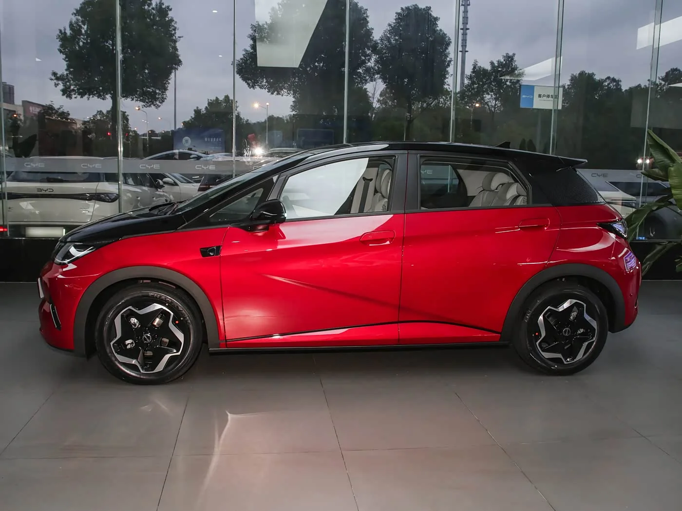 1400x1050_autohomecar__ChxpV2kdKueAdDFjAB_uqFQJz3M986.jpg