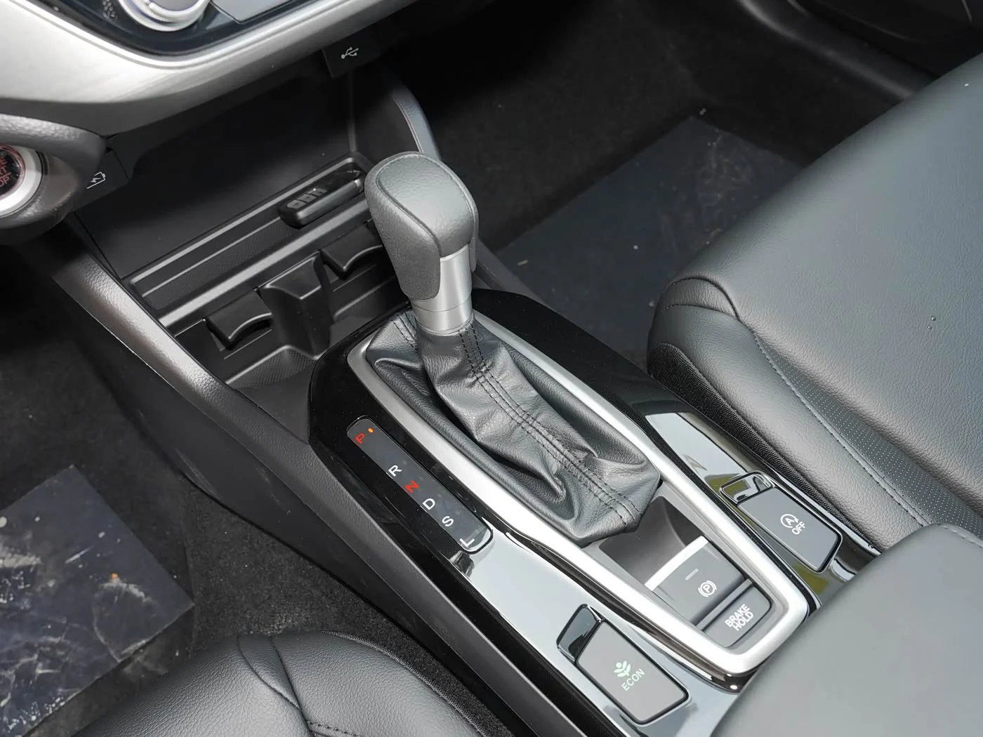1400x1050_autohomecar__ChwFj2JMOlSATXt3ACOIeT6mvxQ524.jpg