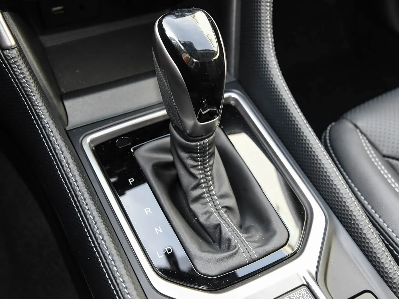 1400x1050_autohomecar__ChxkmWG0l7mAVANJAB7H4rf_ahQ389.jpg
