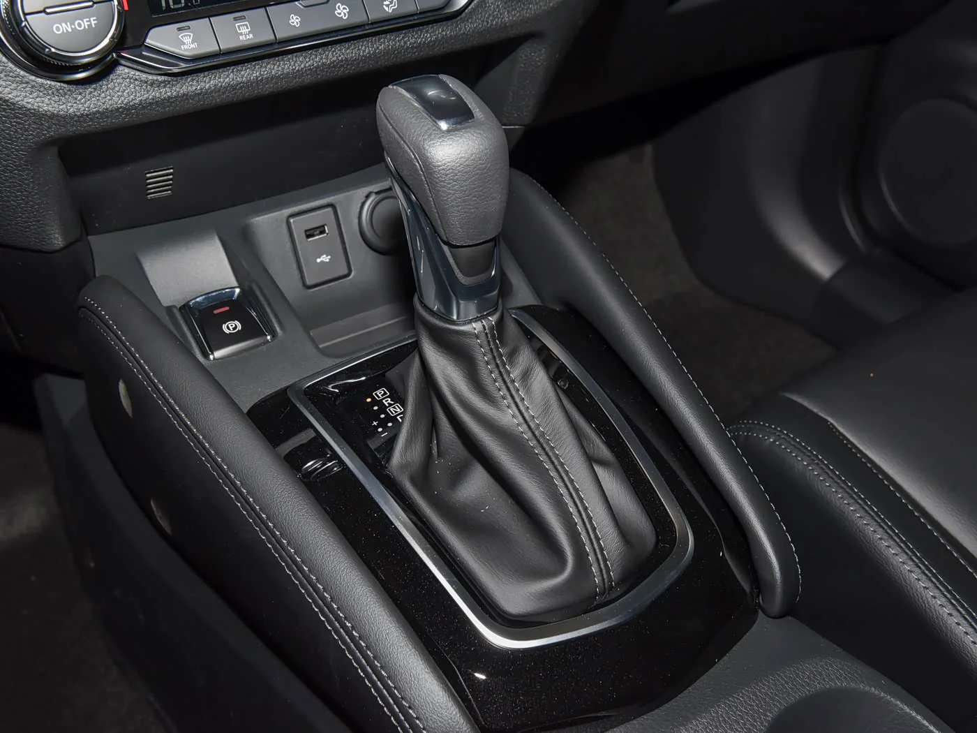 1400x1050_autohomecar__ChxpV2k5NYWAeZGCABivmCTugWA41.jpeg
