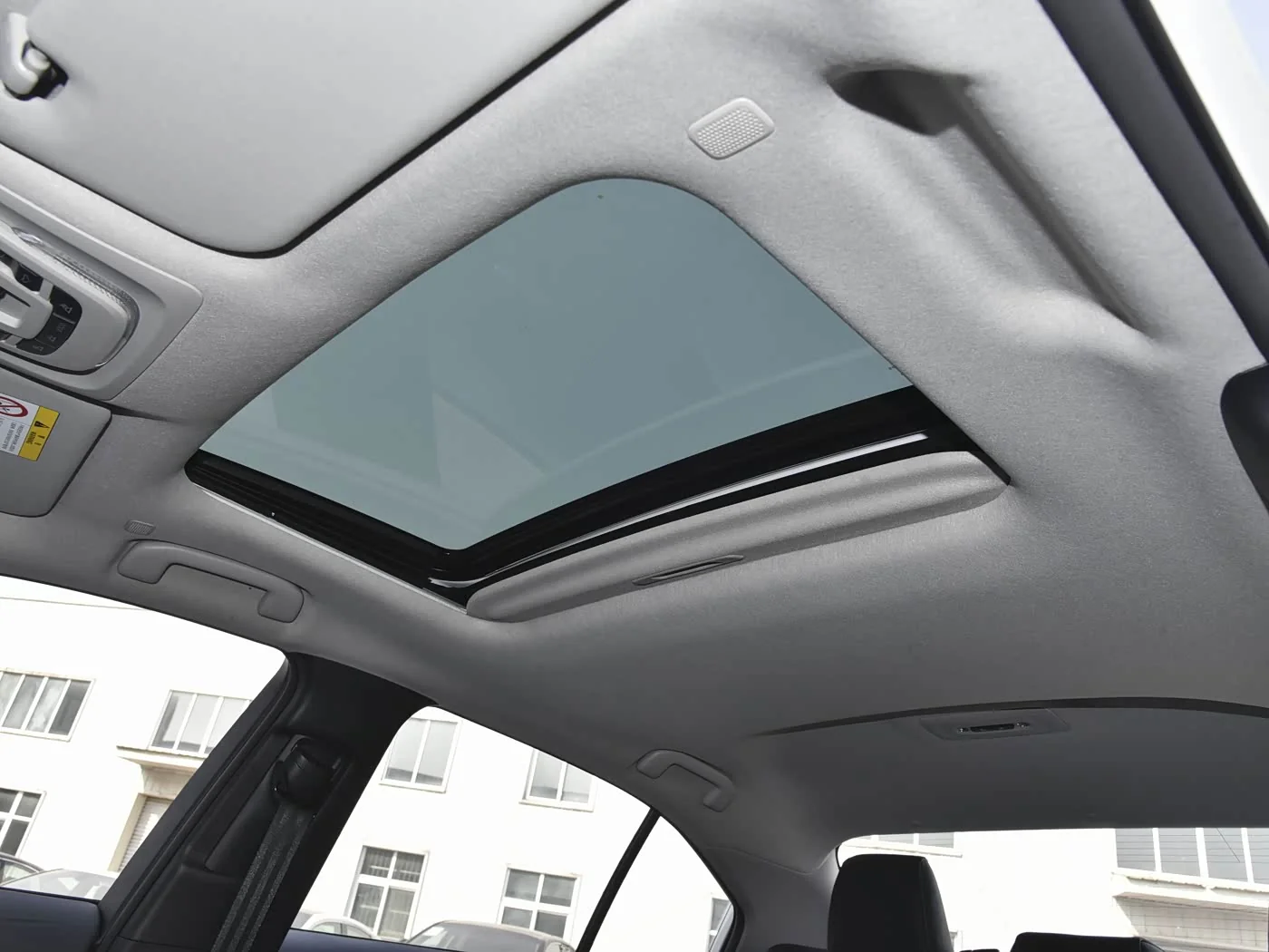 1400x1050_autohomecar__ChxkmmUs076ARqcFAAwCb93nY-g579.jpg