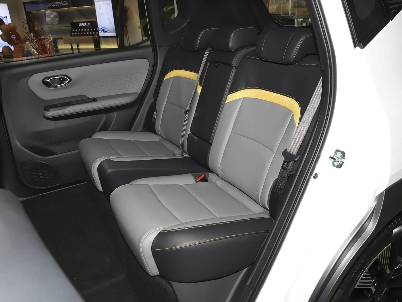 1400x1050_autohomecar__ChwFk2HZ4DyAMUSUAAub-IK0YCE881.jpg