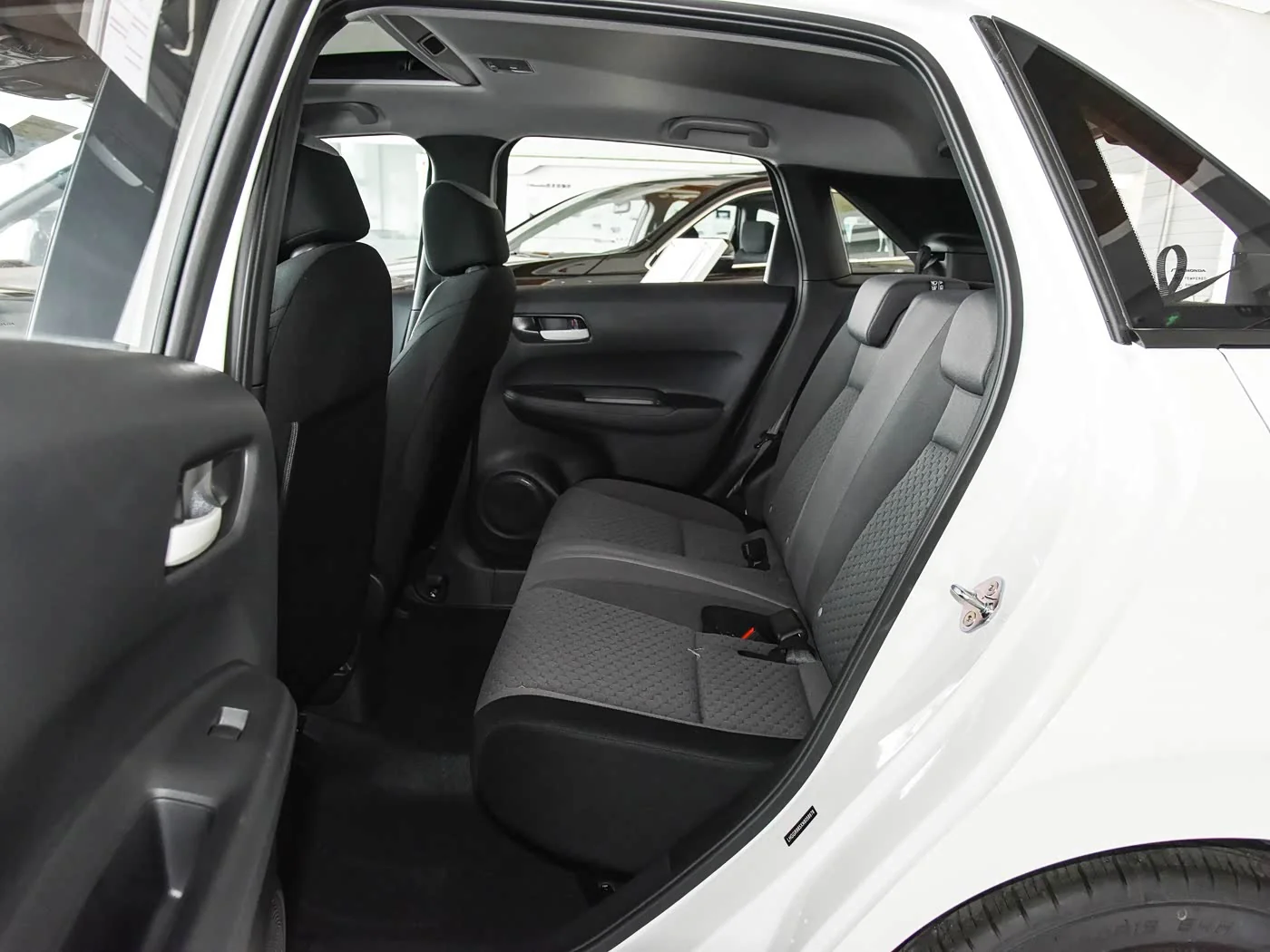1400x1050_autohomecar__ChwFkGKghbeAH6wmABw-oiLpYWQ333.jpg