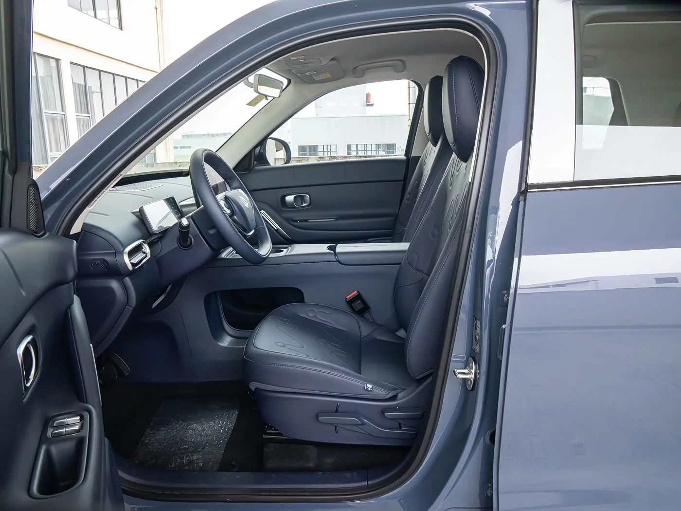 1400x1050_autohomecar__ChxpVWoEhoCAMeQ-AC6q4yj5g1M102.jpg