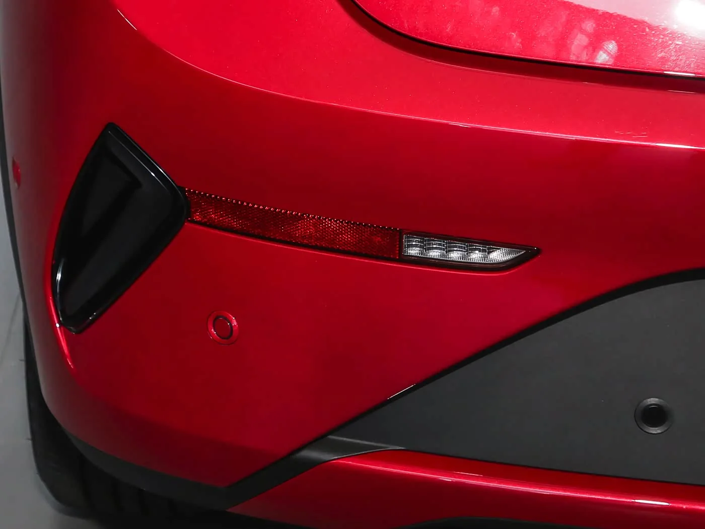 1400x1050_autohomecar__ChtpWGkdKvGAHQP9ACDprZ76Ey8938.jpg